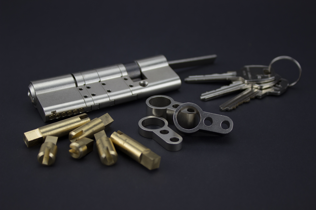 danalock Sicherheitszylinder für Motoschloss, längenverstellbar